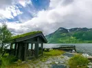 800x600_norway-river-house-nature-background-images.webp