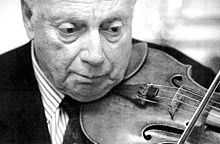 220px-Isaac_Stern.jpg