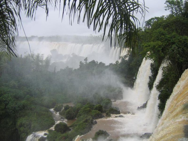 800px-Cataratas027.jpg