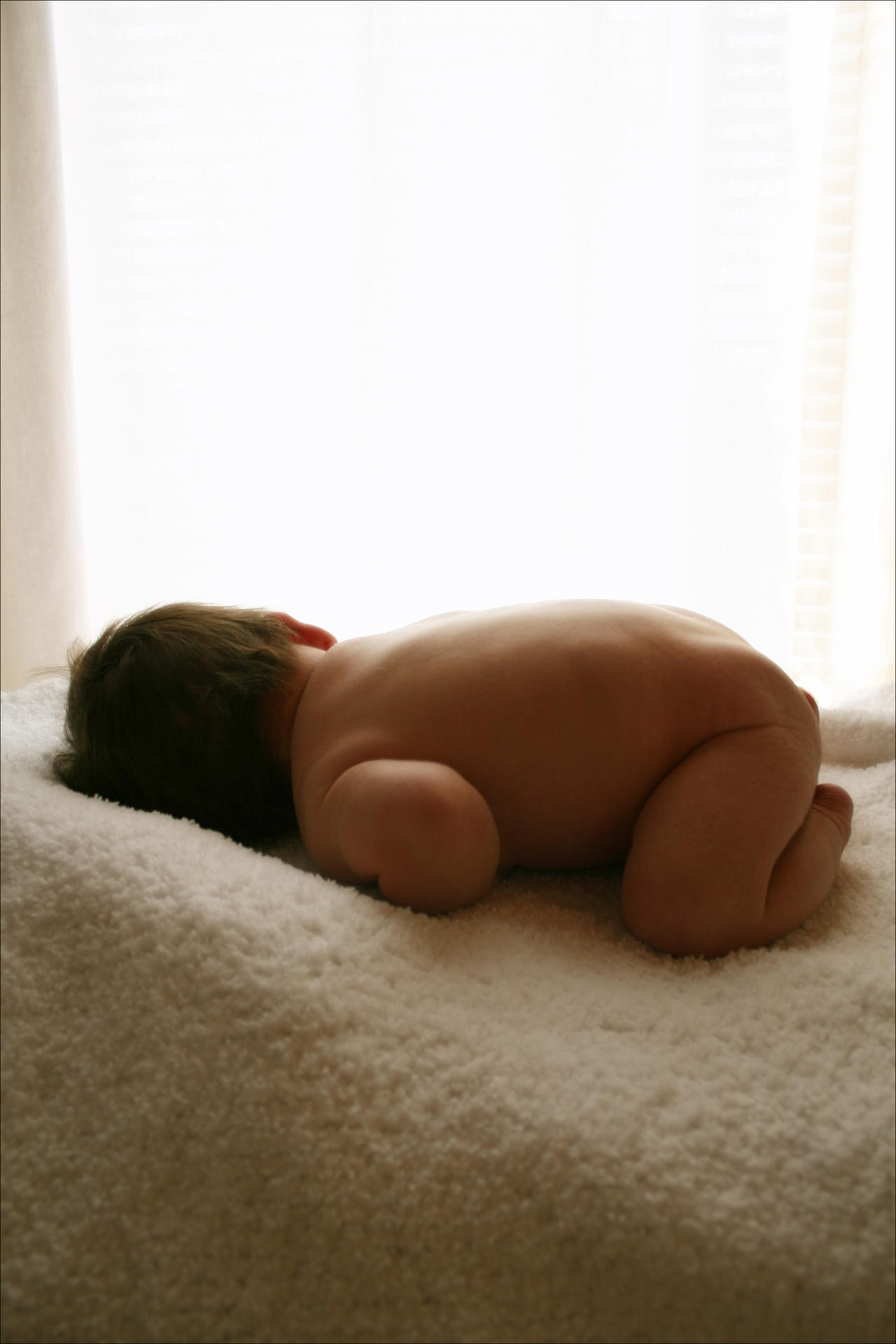 Newborn_Baby_by_JynMeyerDesign.jpg