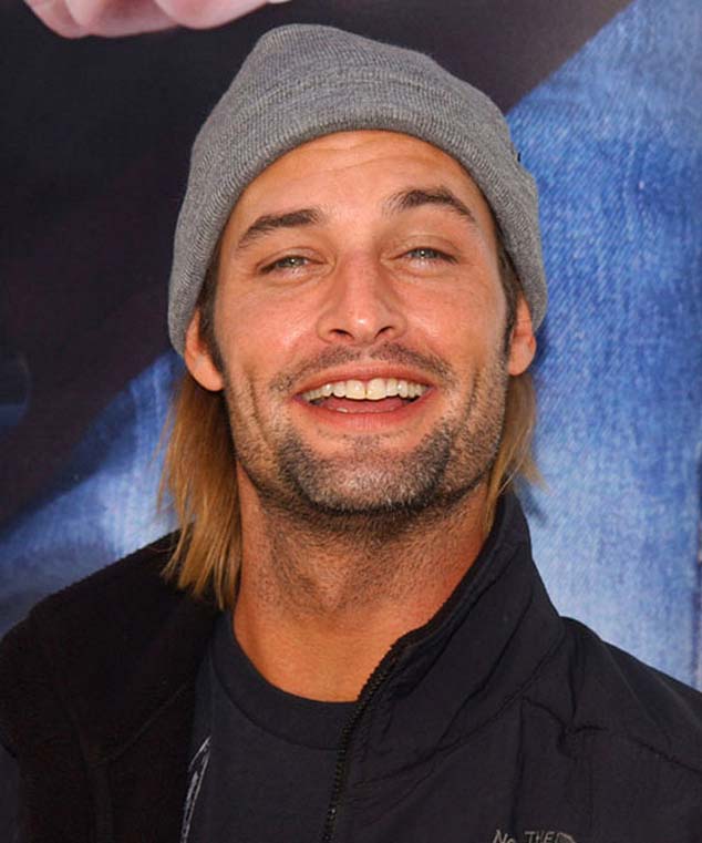 josh-holloway-b1.jpg