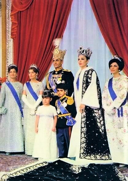 Mohammad_Pahlavi_Coronation.jpg